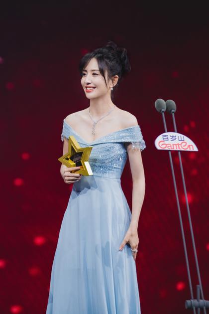 佟丽娅2017年新剧科技之光，重塑生活魅力